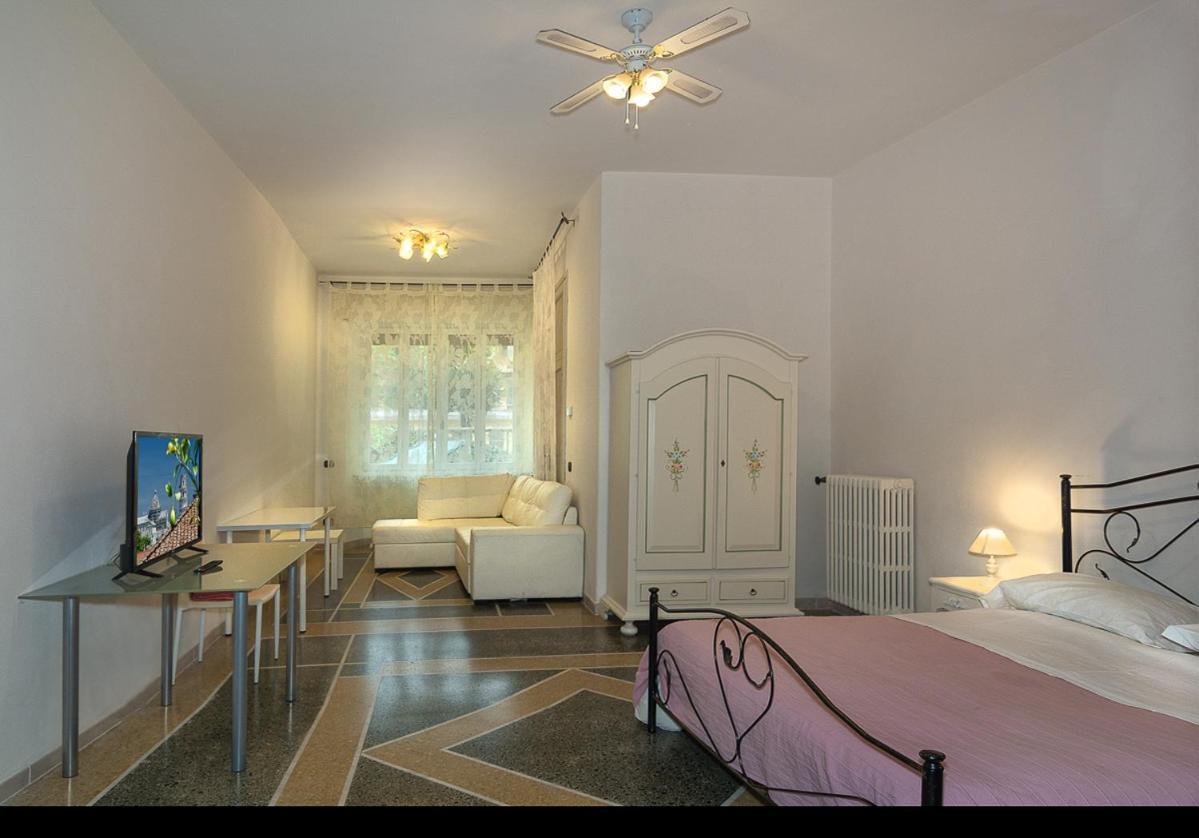 Gare 2 Bed and breakfast *