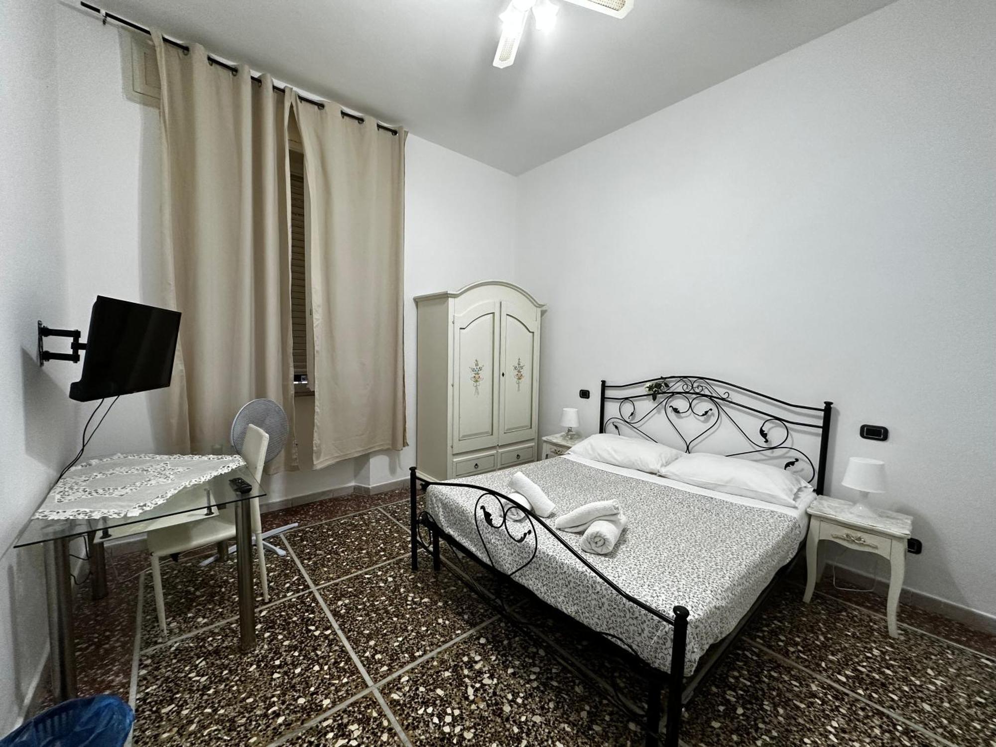 Bed and breakfast Gare 2 *